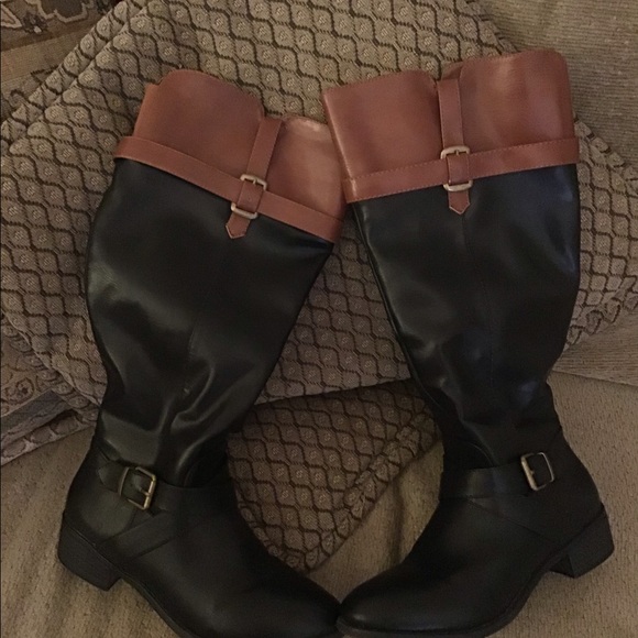 Women’s Rampage riding boots Size 6 1/2  Black boots with brown strip at top. - Picture 6 of 10